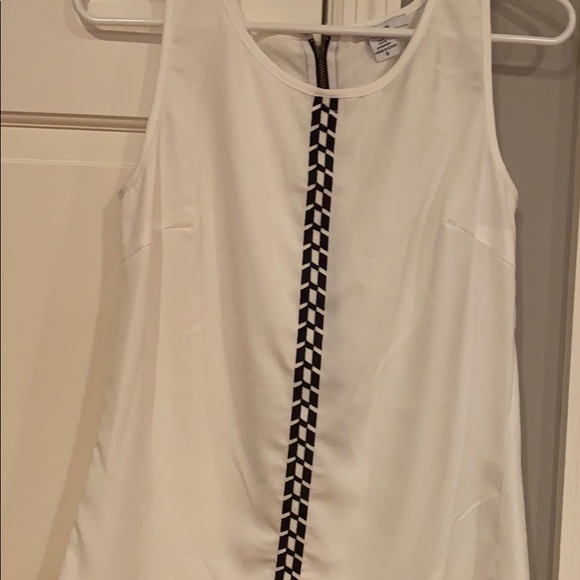 BarIII zip-back white with black detail. - Picture 4 of 7